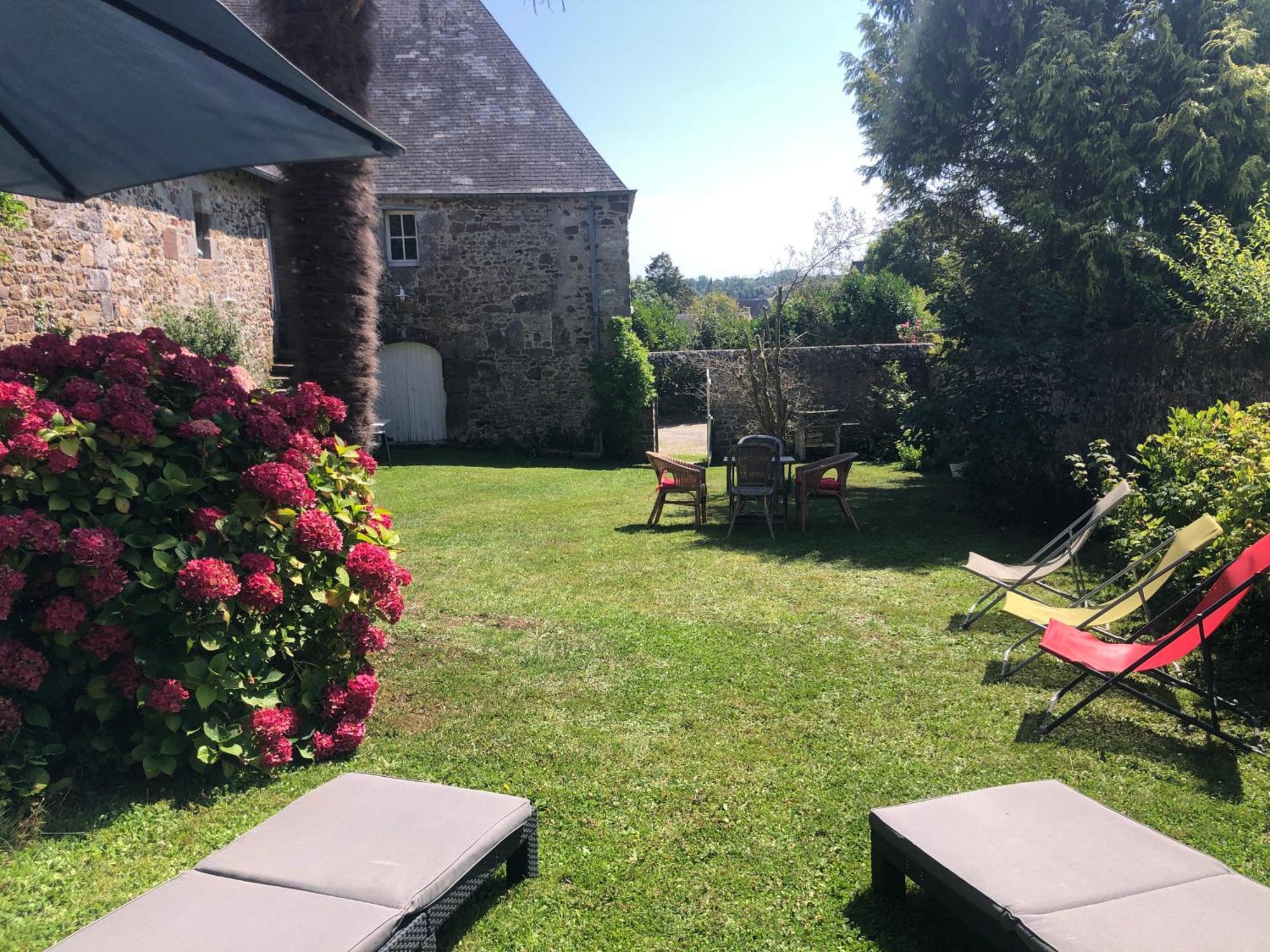 Magnifique Longere Du Cotentin Heugueville-sur-Sienne Exteriör bild